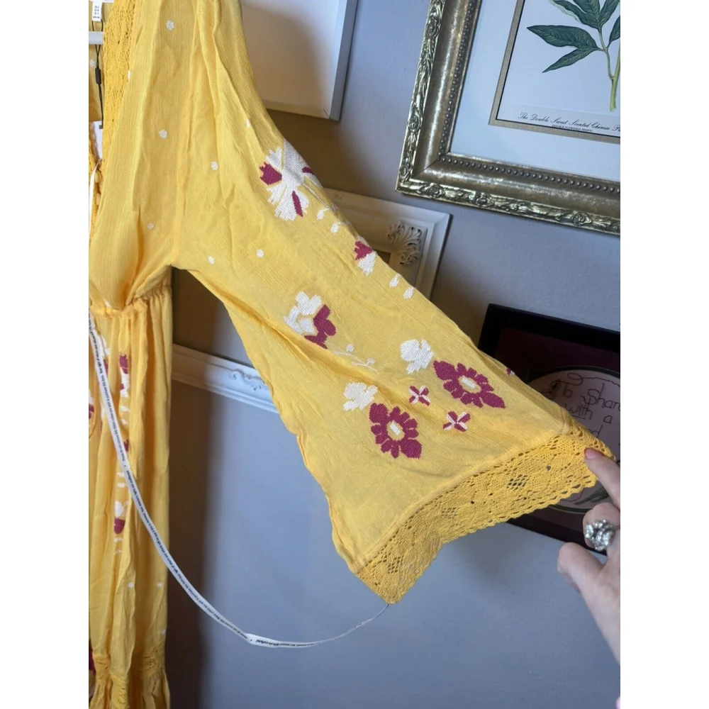 Frock & Frill Sunshine of Your Love Midi Dress - Picture 5 of 9